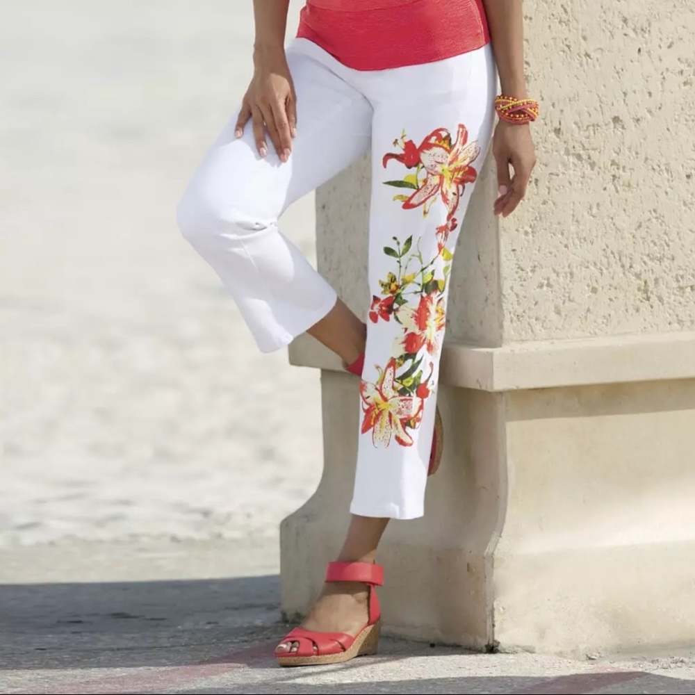 Su & Lola Sz 16 Painted Flower Capri Pants